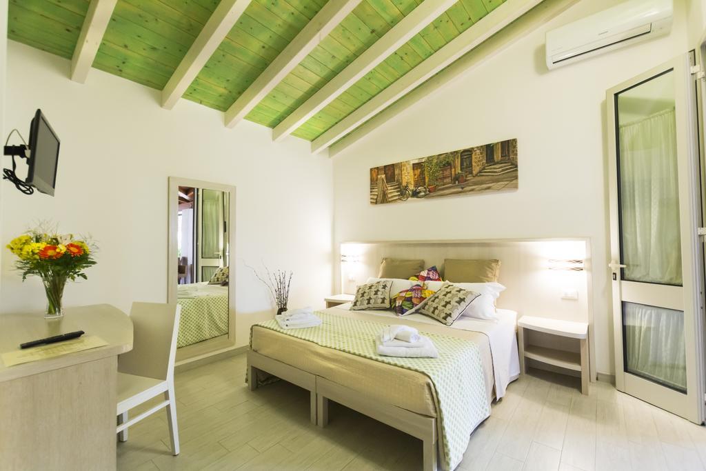 Agriturismo Il Megalite Джурдиньяно Экстерьер фото